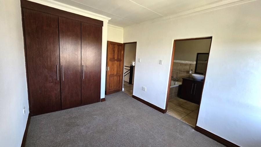 3 Bedroom Property for Sale in Melodie North West